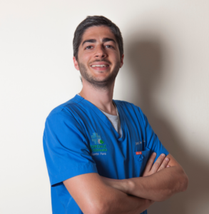 Giuseppe De Cata, medico veterinario dell'Ospedale Veterinario Santa Fara a Bari